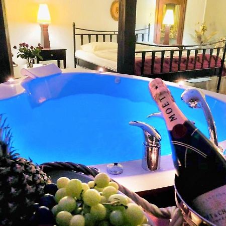 Restauracja - Hotel Mocca D'Oro Mikolow Ngoại thất bức ảnh