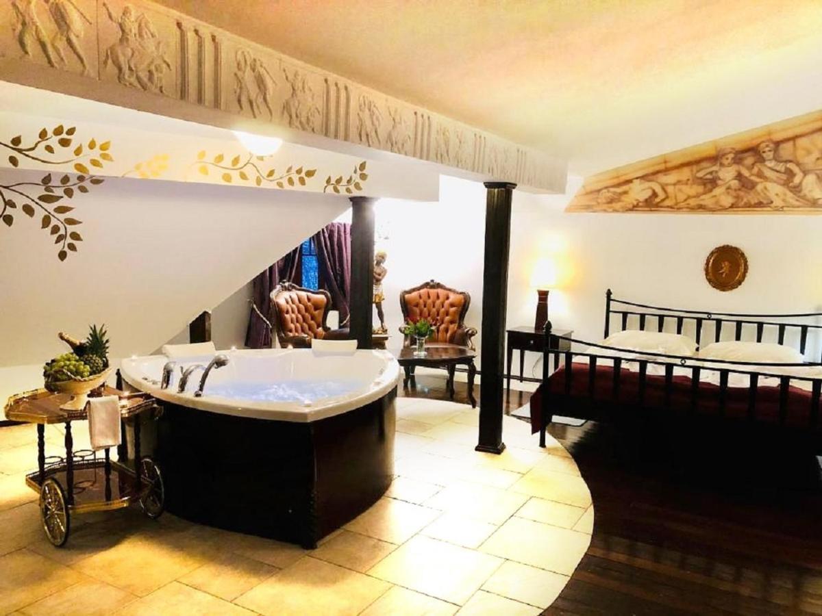 Restauracja - Hotel Mocca D'Oro Mikolow Ngoại thất bức ảnh