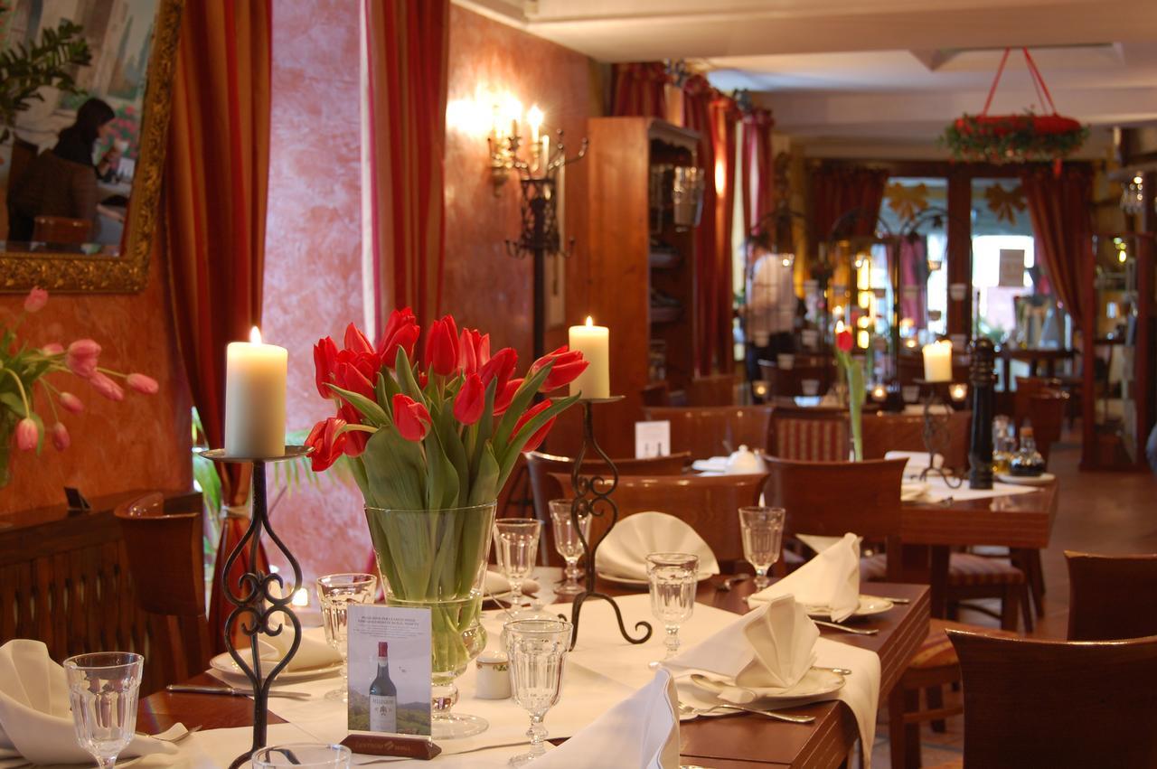Restauracja - Hotel Mocca D'Oro Mikolow Ngoại thất bức ảnh