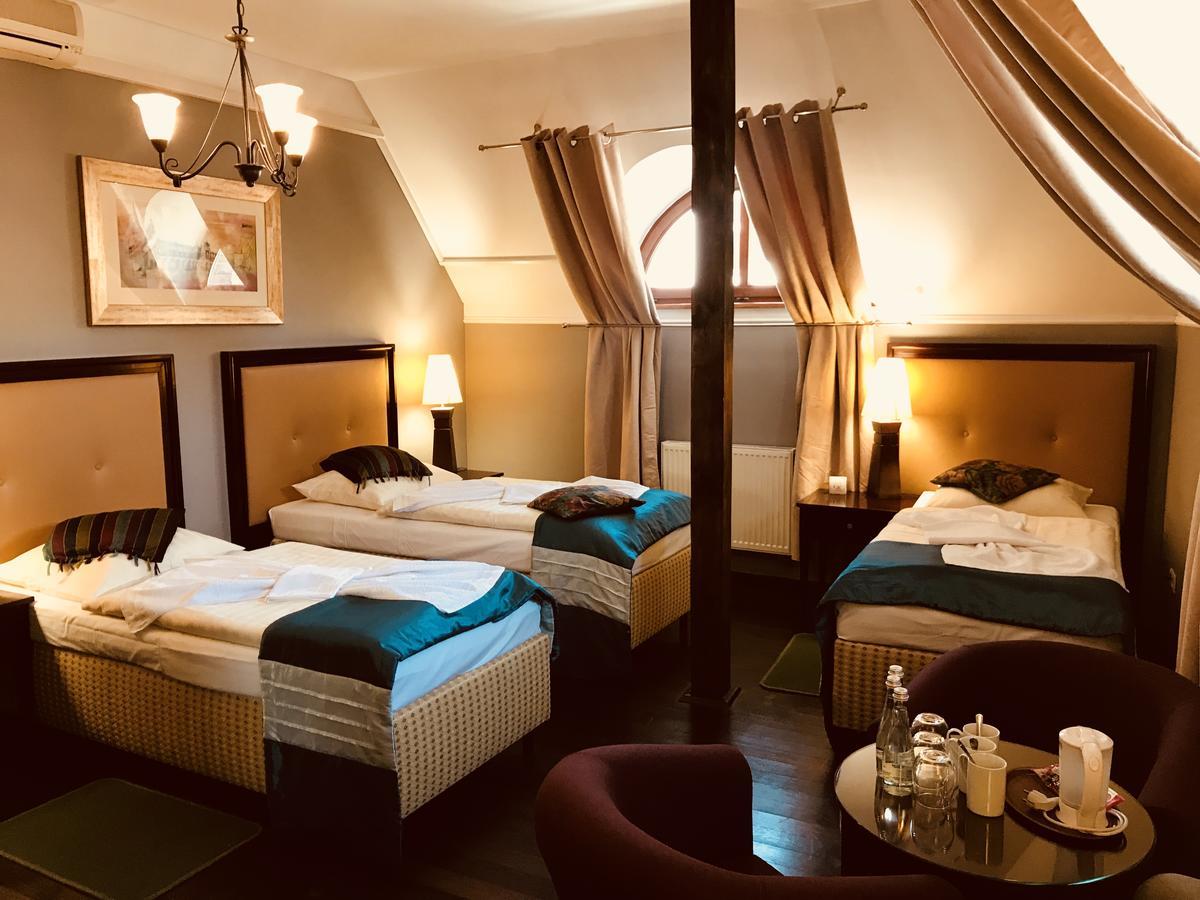 Restauracja - Hotel Mocca D'Oro Mikolow Ngoại thất bức ảnh