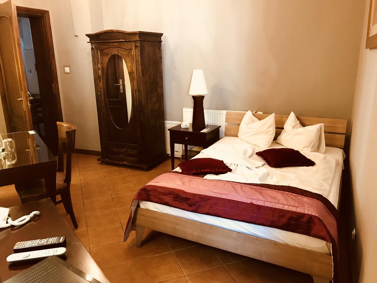 Restauracja - Hotel Mocca D'Oro Mikolow Ngoại thất bức ảnh